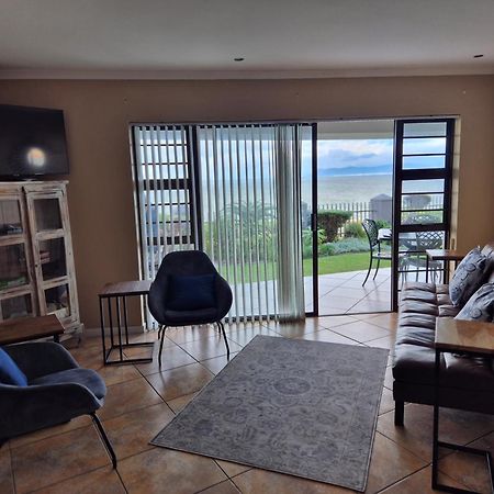The View At Whale Cove De Kelders Apartment Bagian luar foto