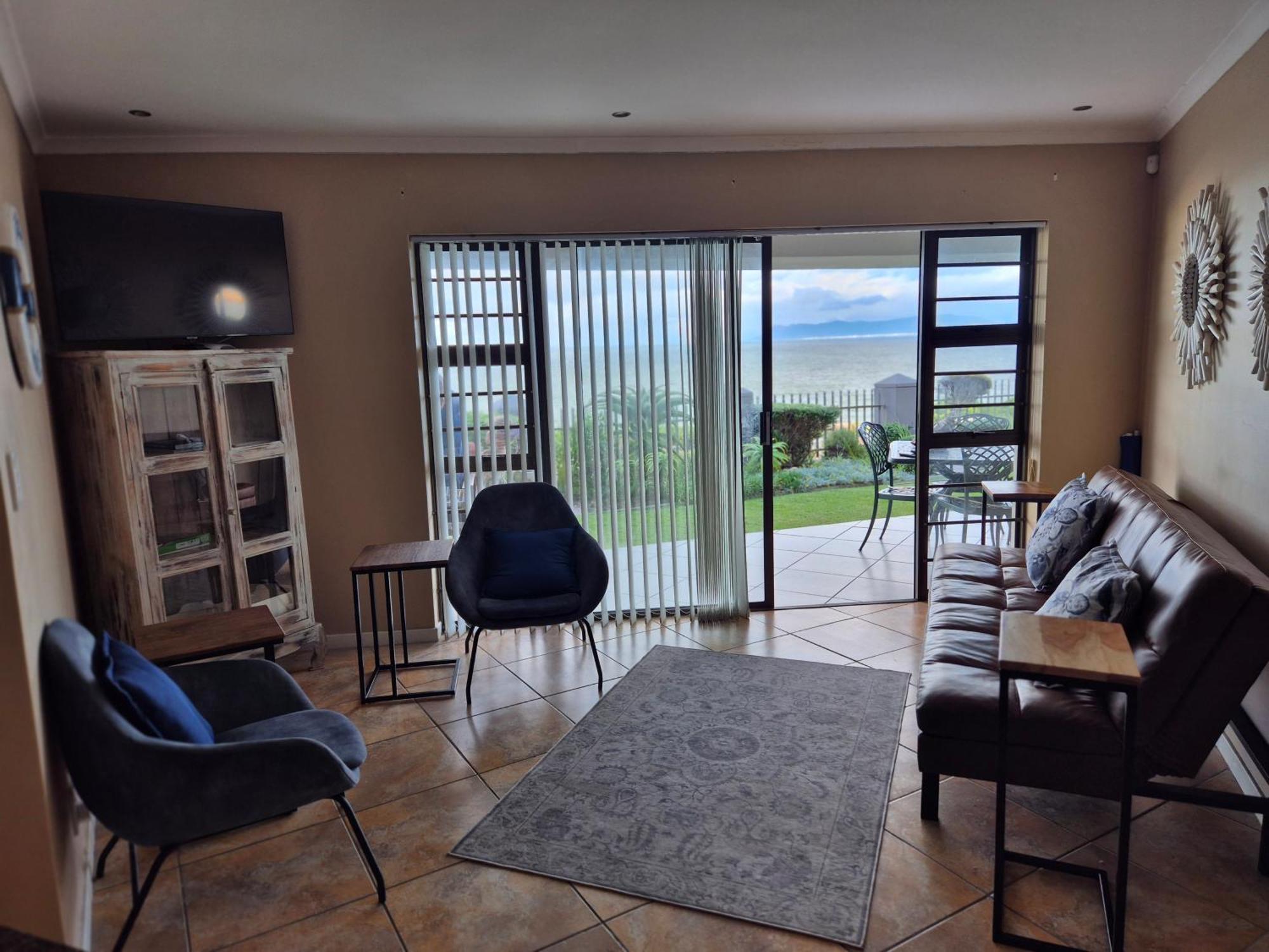 The View At Whale Cove De Kelders Apartment Bagian luar foto